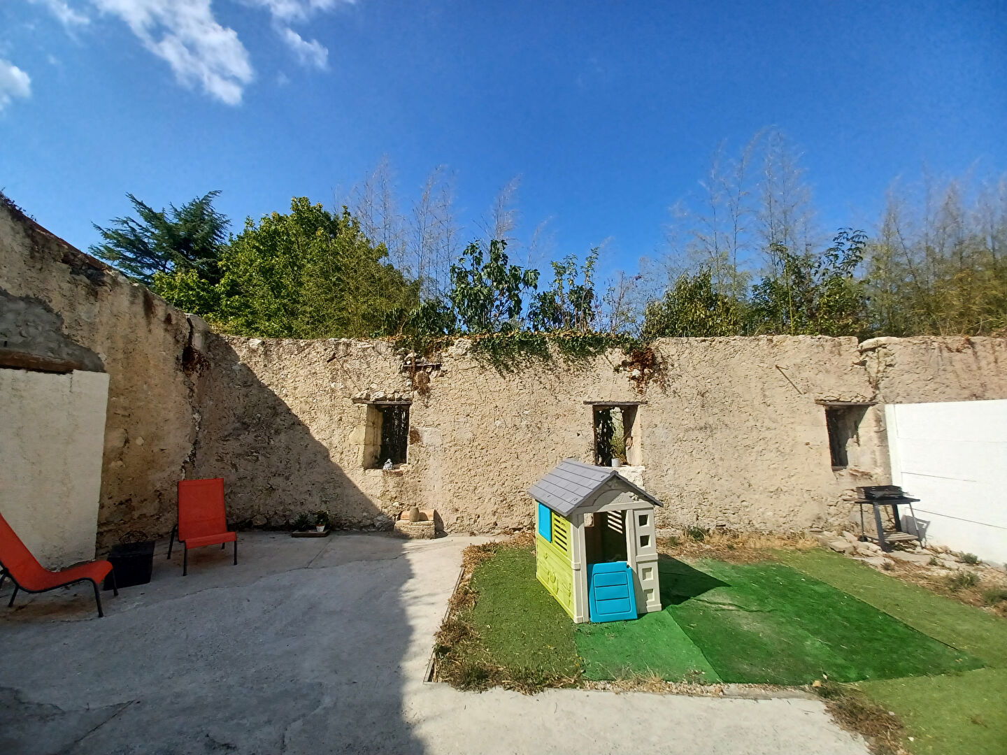 33440 Ambares et Lagrave - Maison 3 pièces 70 m² A VENDRE à 15 minutes de Bordeaux .