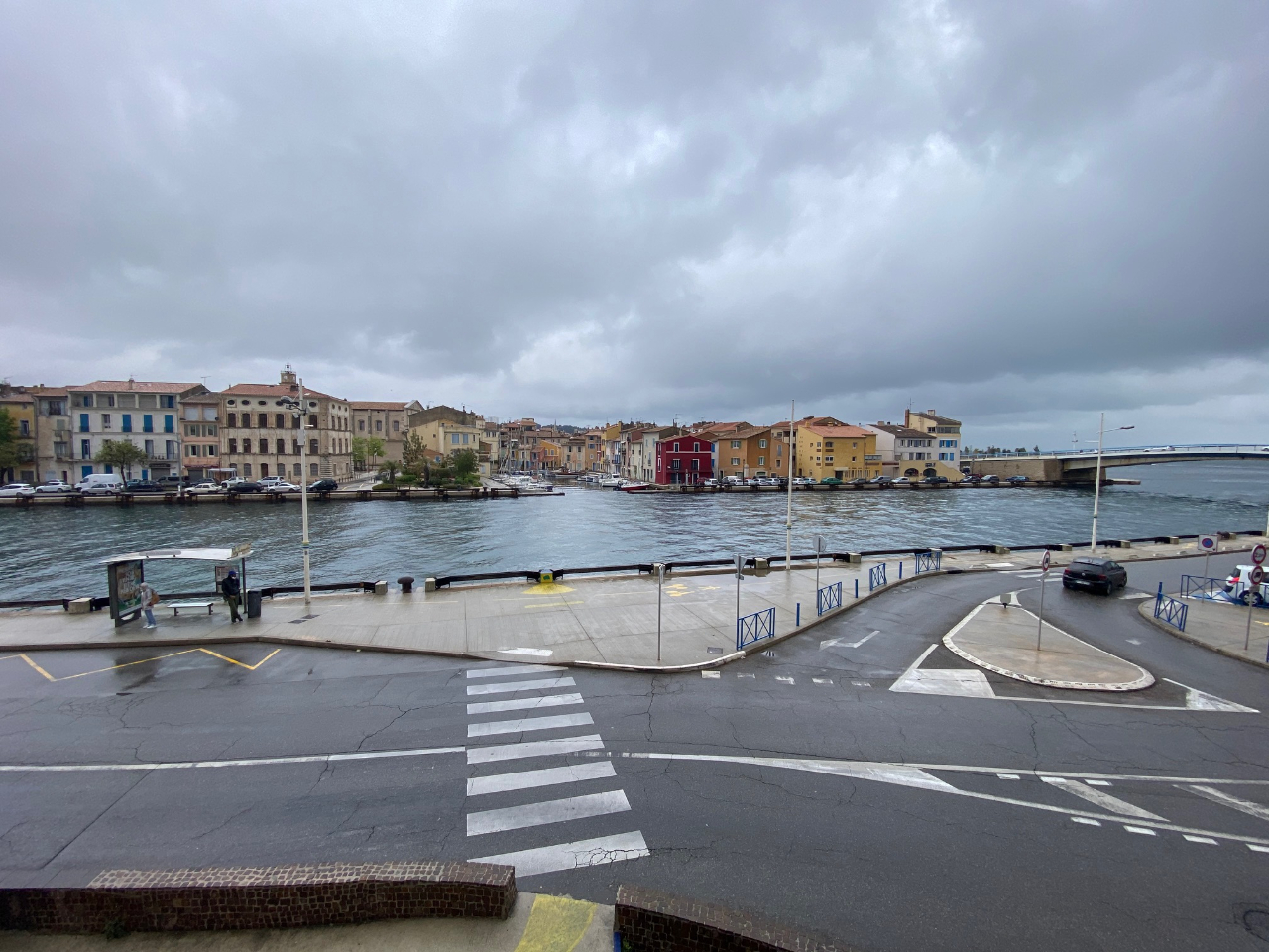 Martigues centre. Appartement type 4 de 98 m2 dans immeuble avec ascenseur.