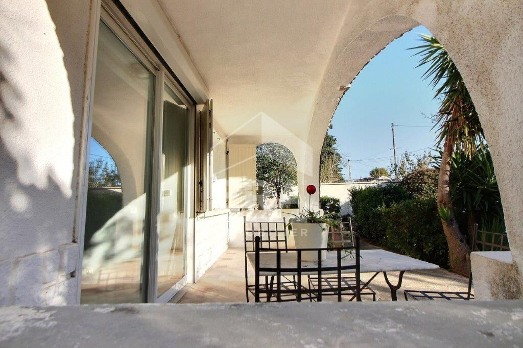 Photo MARSEILLE 12ème arrdt. BEAUMONT VILLAGE. Maison de 185 m² sur 600 m² de terrain. image 3/6