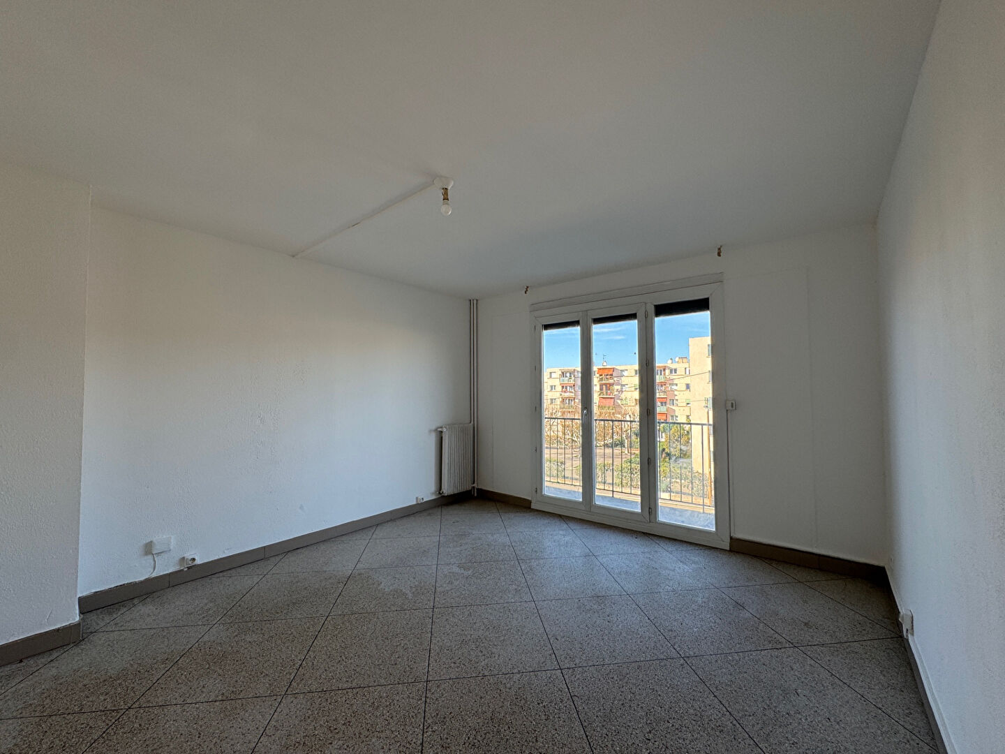 Photo Marseille 13013 Appartement type 4 traversant avec deux balcons image 2/6