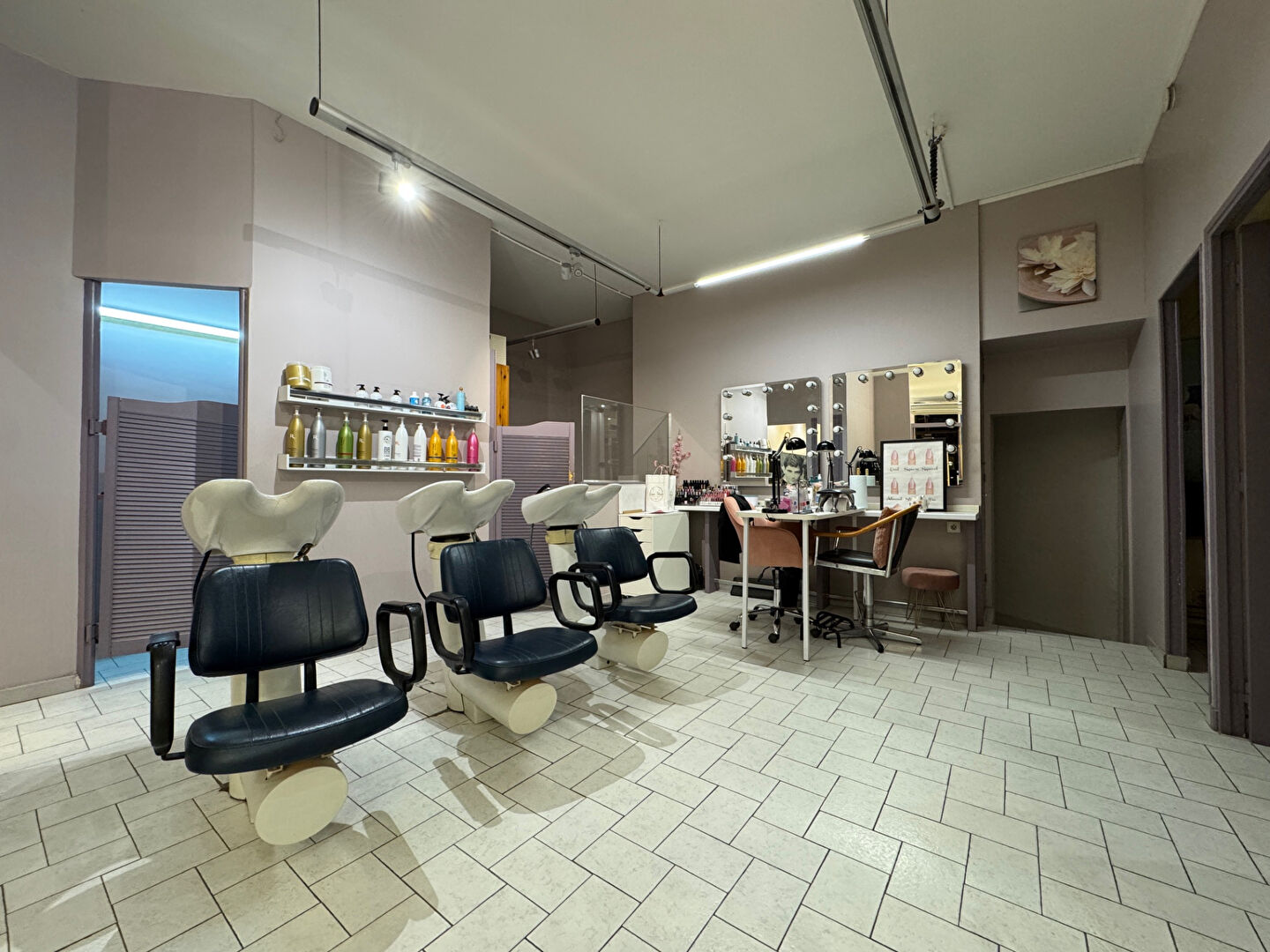 Photo La Fourragère 13012 Fond de commerce salon de coiffure esthétique image 3/6