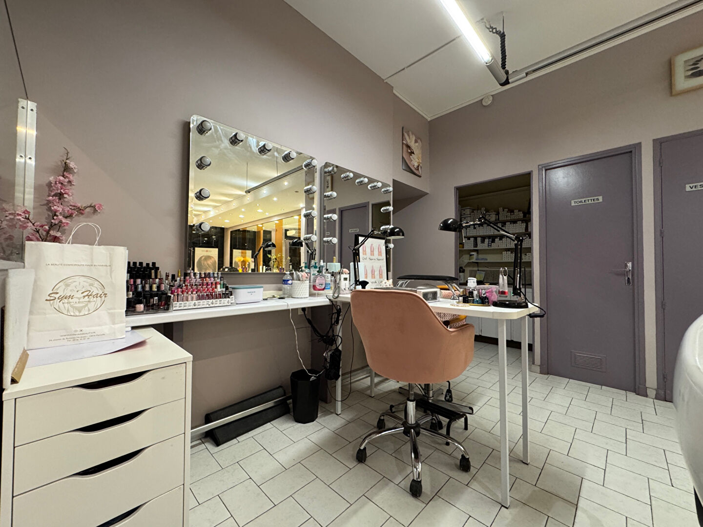 Photo La Fourragère 13012 Fond de commerce salon de coiffure esthétique image 5/6
