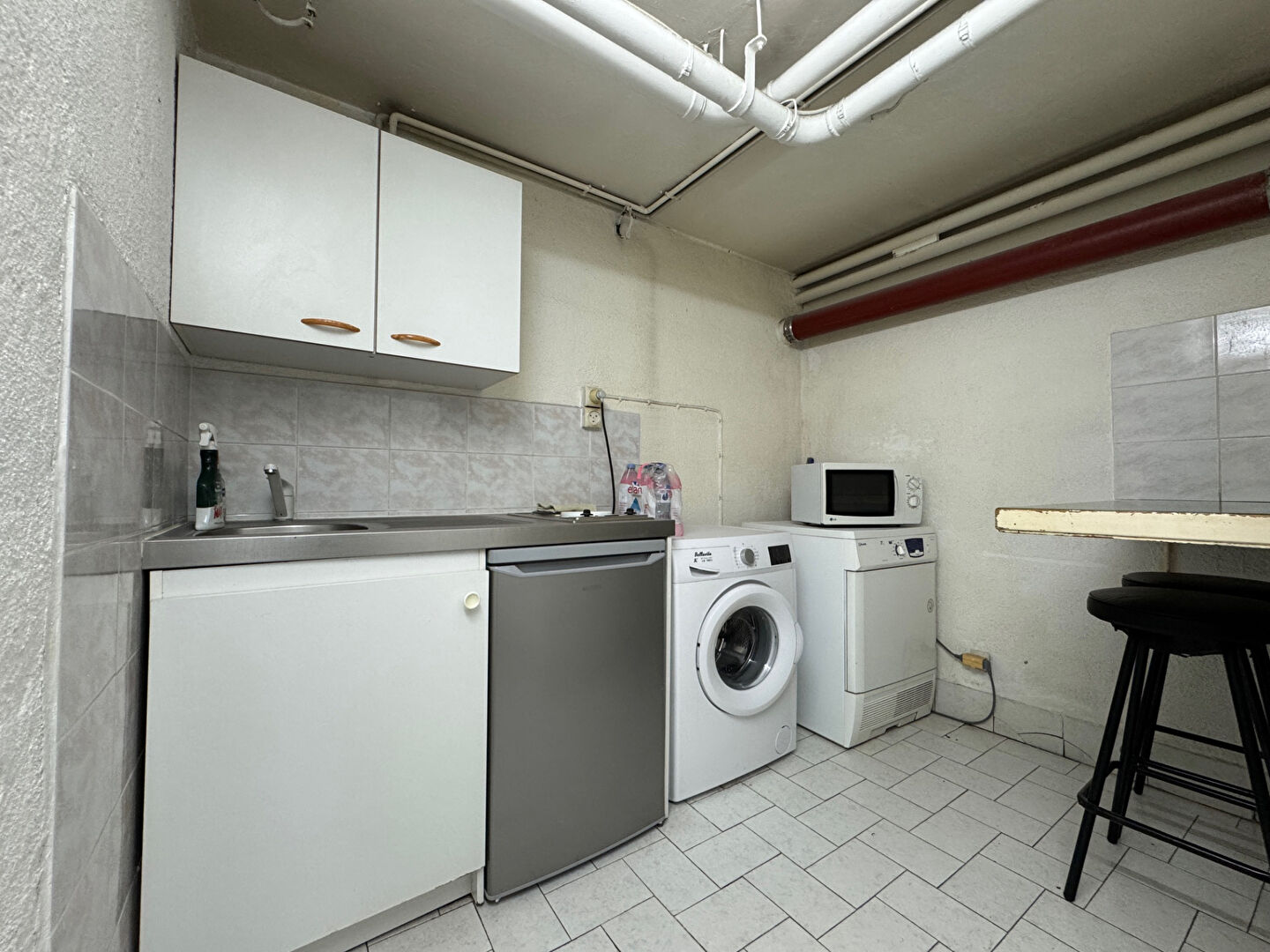 Photo La Fourragère 13012 Fond de commerce salon de coiffure esthétique image 6/6