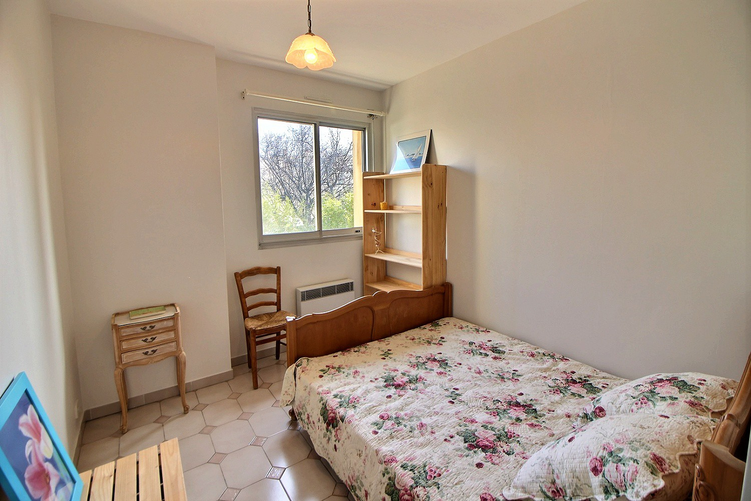 Photo SAINT-BARNABE CENTRE. APPARTEMENT T3/4 DE 72 M² MEUBLE AVEC TERRASSE. image 6/6