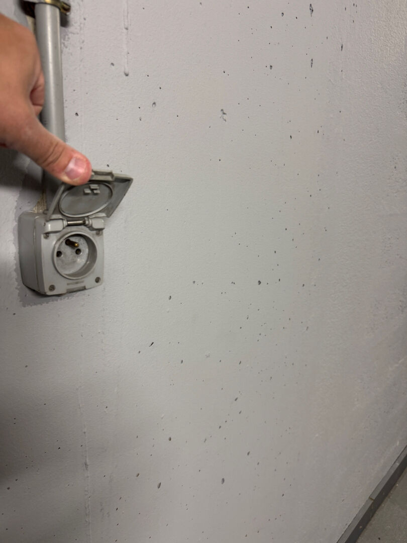 Photo A louer garage double secteur Jean Martin 13005 image 5/6