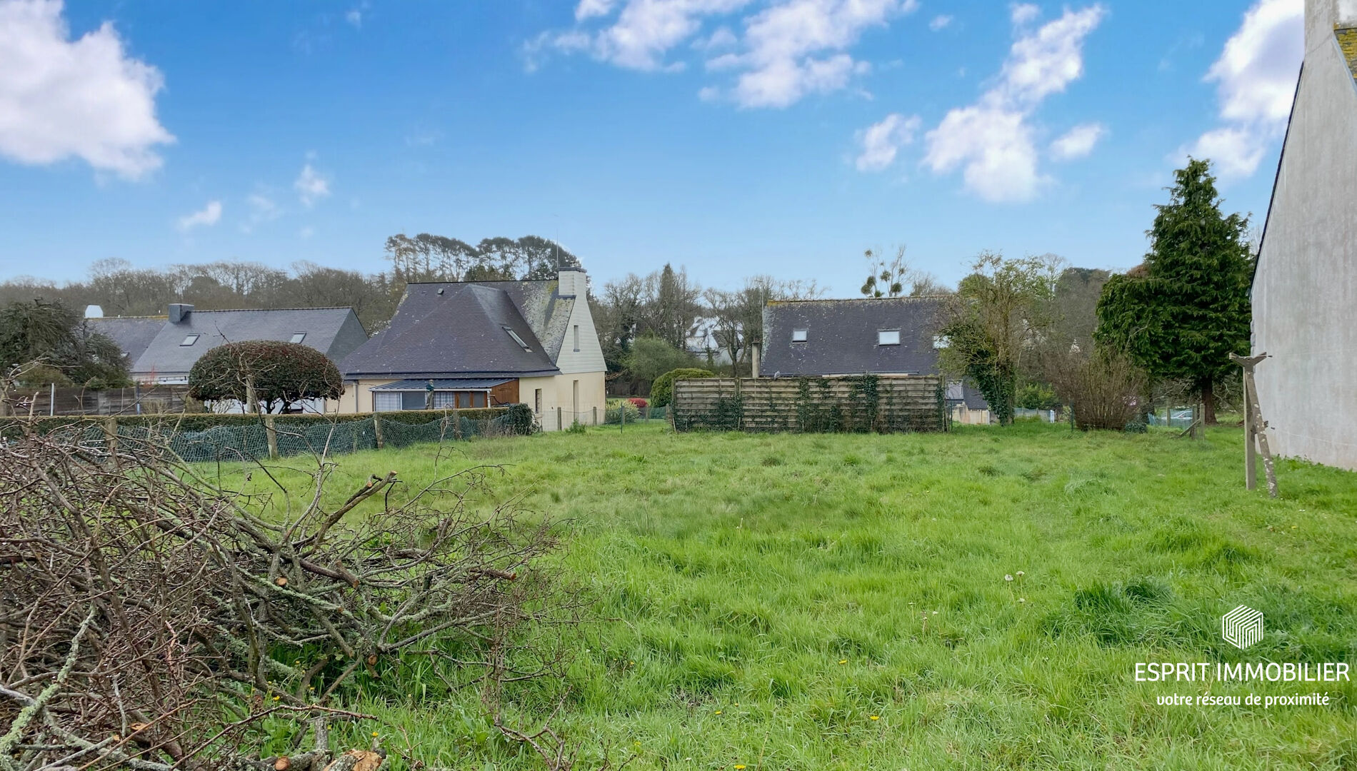 Moëlan sur Mer - Terrain constructible viabilisé proche bourg