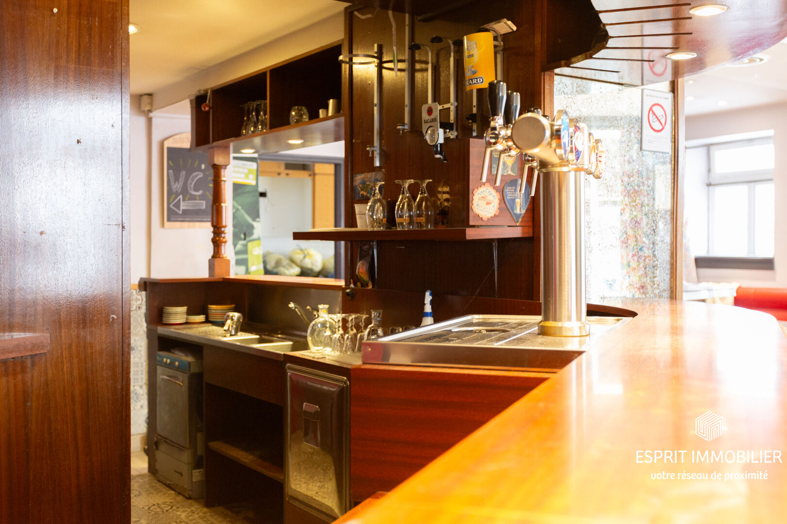 Photo Concarneau - Immeuble  comprenant local commercial, appartement et chambres d'hôtel image 4/6