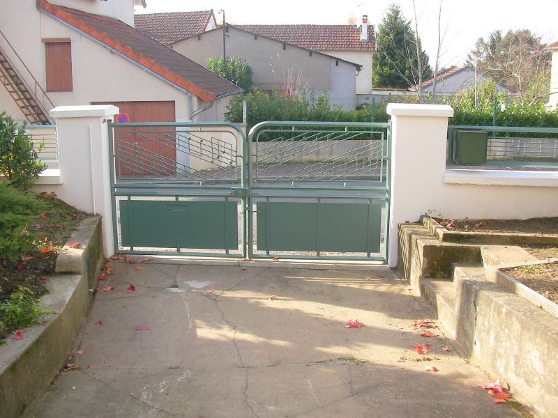 Photo (58) COSNE SUR LOIRE, MAISON 6/7P image 2/5