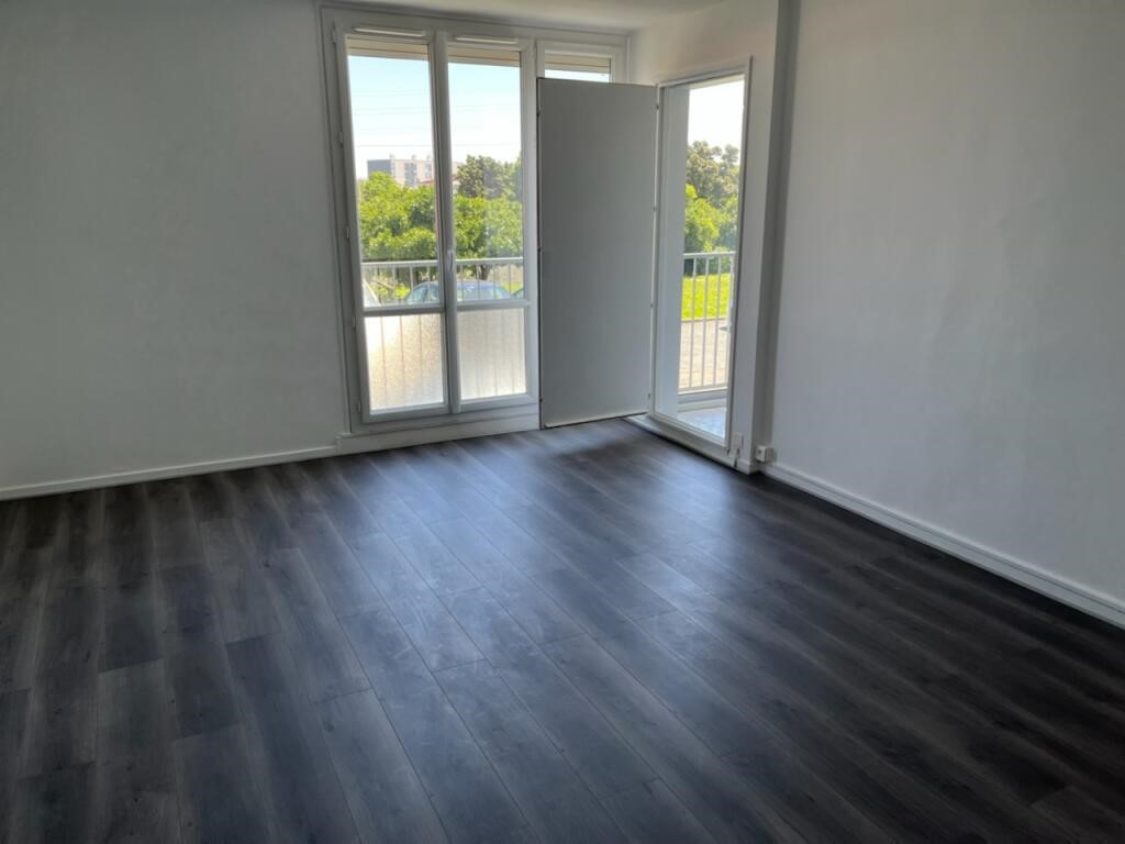 Photo APPT DE 64 M2 A LA LR image 6/6