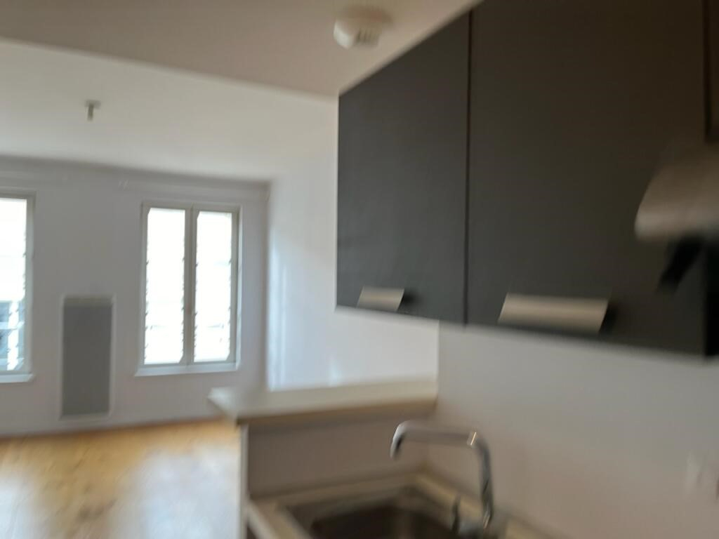 Photo A louer T2 centre LA ROCHELLE image 3/6