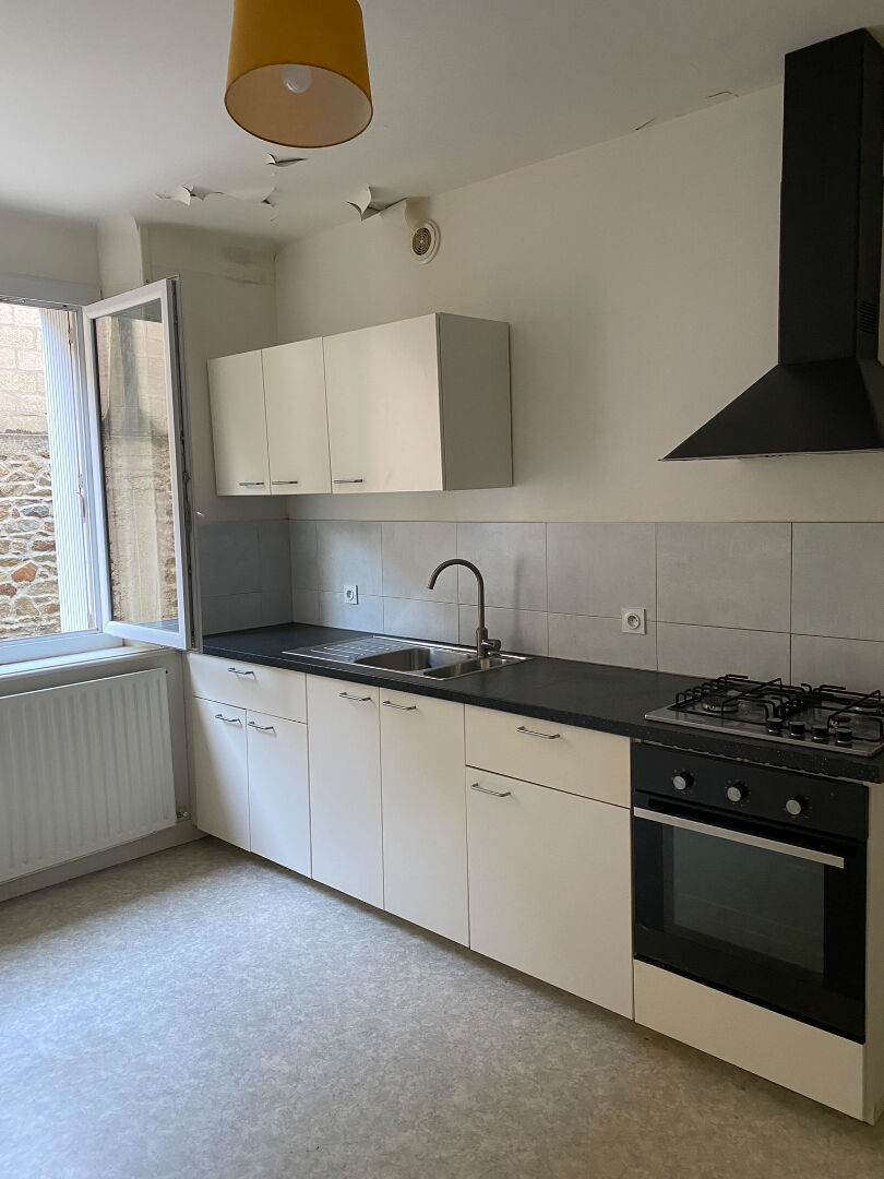 Grand T3  - RUE SAINT SAENS