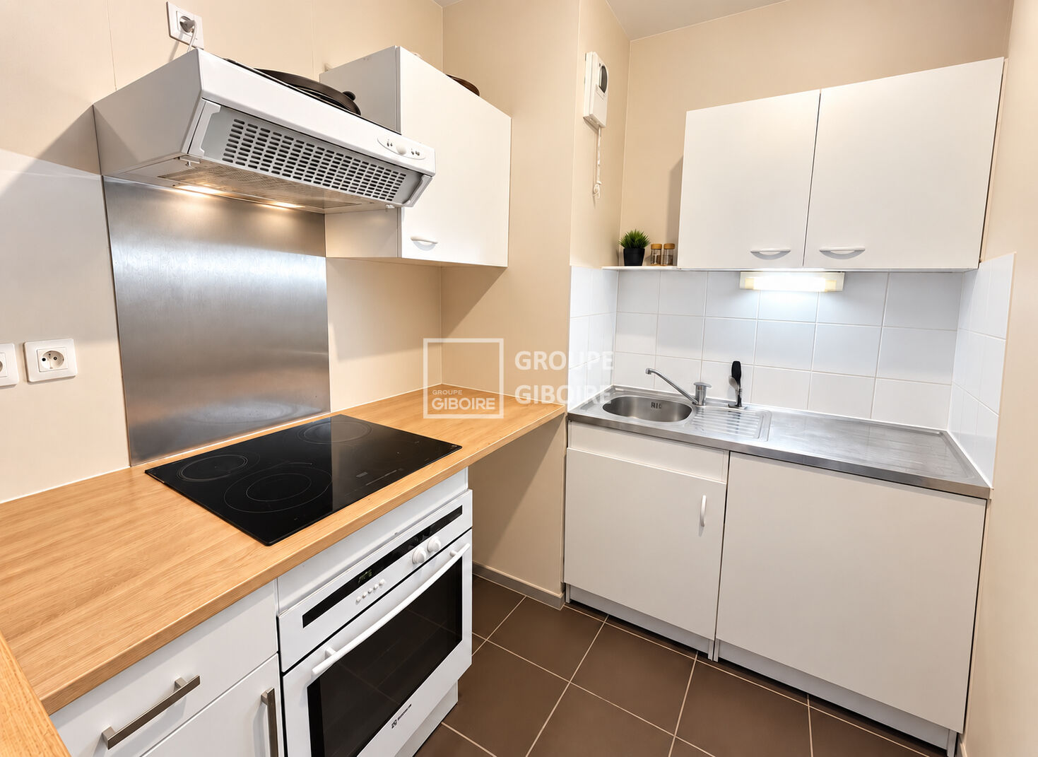 A VENDRE - AGENCE GIBOIRE PACE *EXCLUSIVITE* APPARTEMENT T1 BIS/ MONTGERMONT
