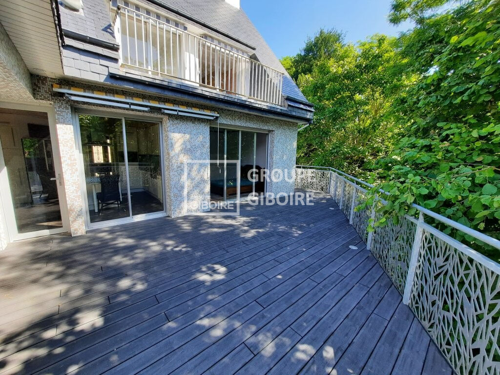A VENDRE - AGENCE GIBOIRE - MAISON DE 153.68 M² - CHARTRES-DE-BRETAGNE