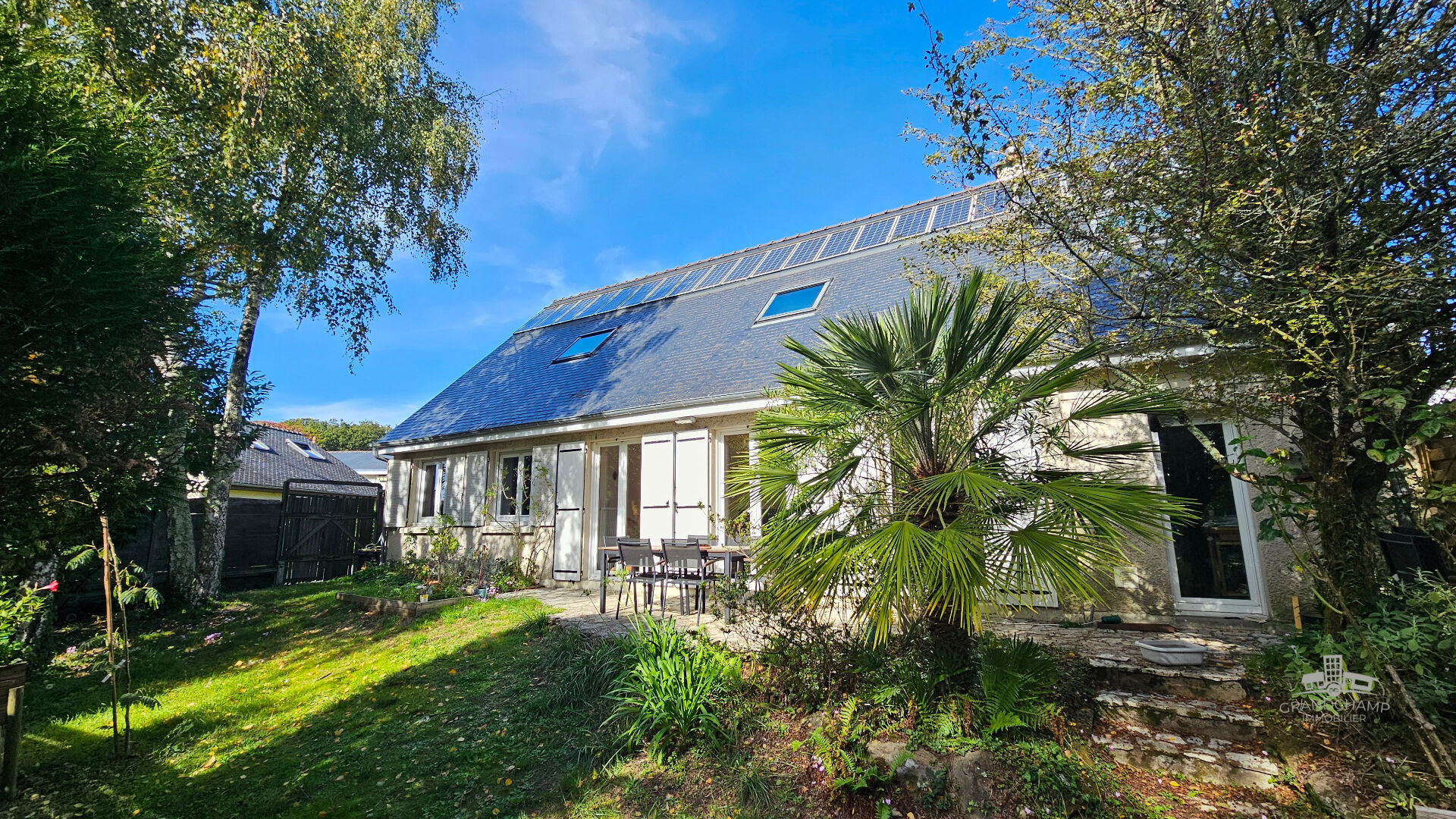 Maison de 160 m²  6 chambres + bureau dans le centre de LA CHAPELLE SUR ERDRE