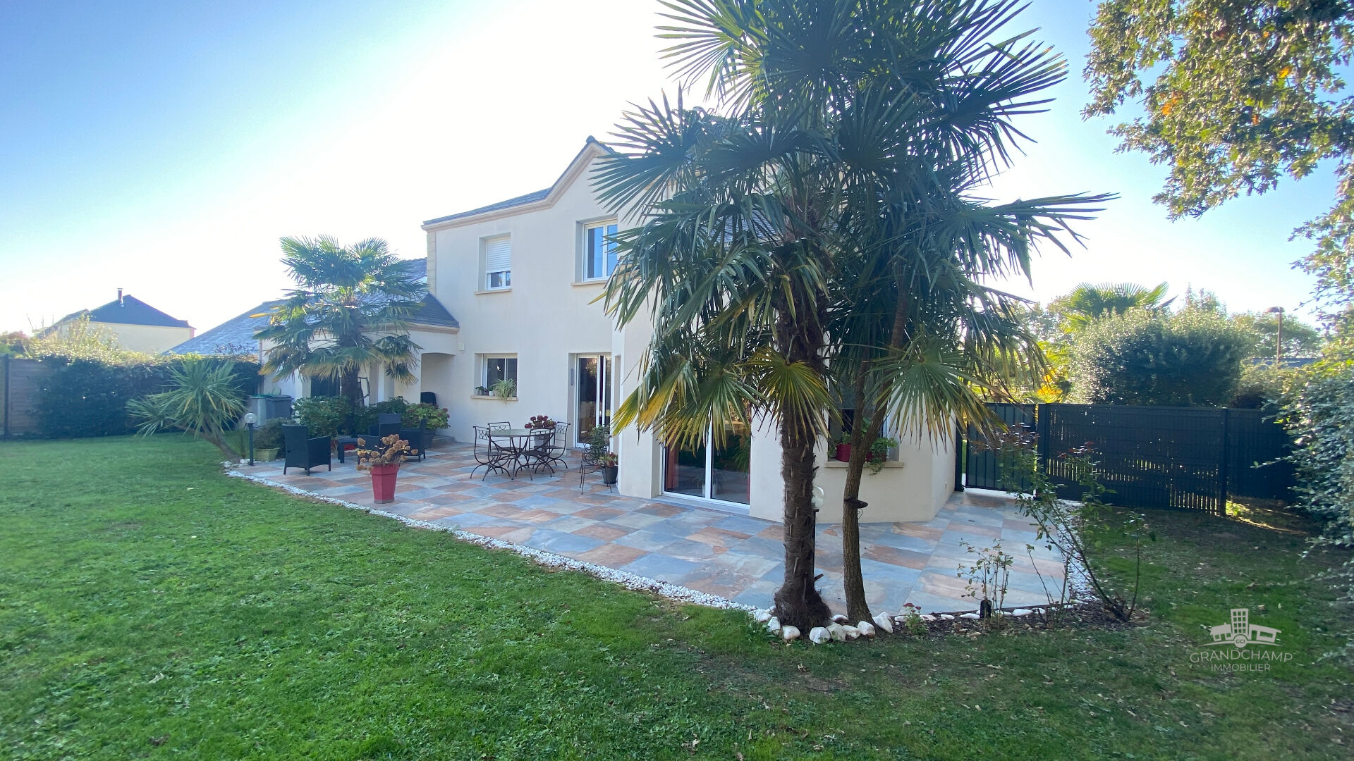 Photo Maison Grandchamp des Fontaines 6 chambres 214 m² image 2/6