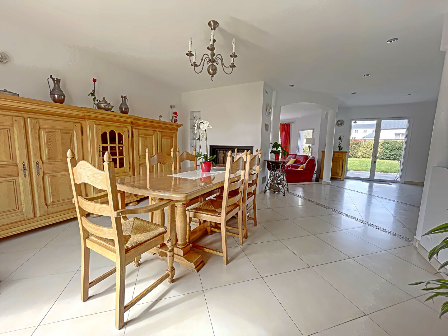 Photo Maison Grandchamp des Fontaines 6 chambres 214 m² image 5/6