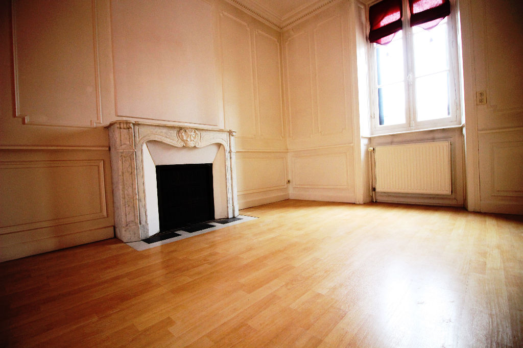 Maison T9 à Rennes