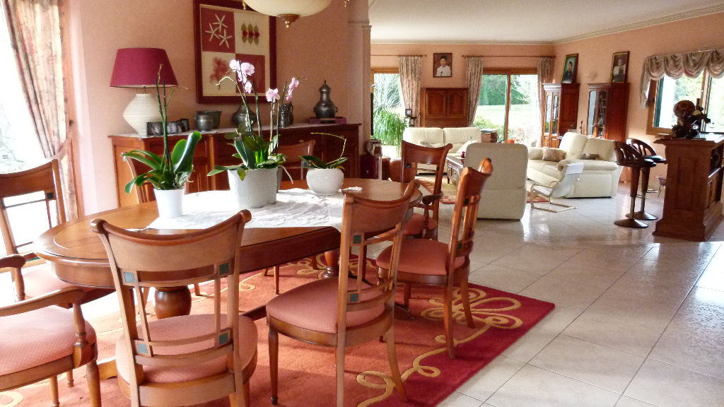 Maison T9 à Romille