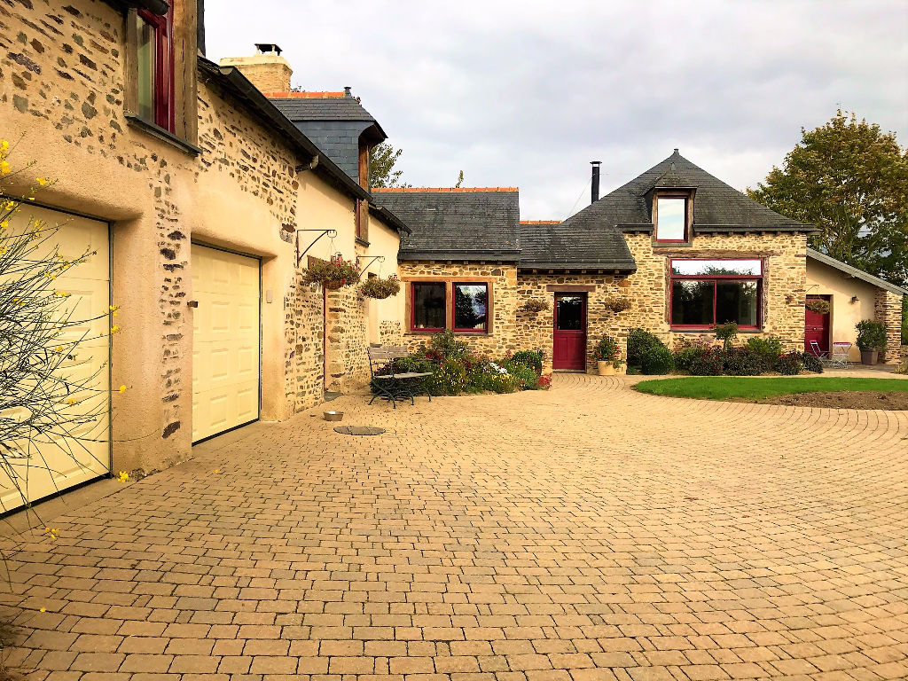 Maison T10 à Chanteloup
