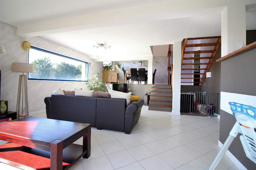 Maison T5 à Sainte colombe