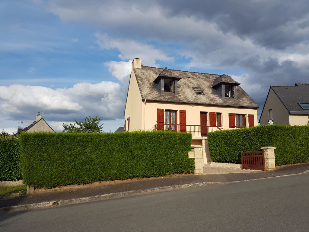 Maison T5 à Saint thurial