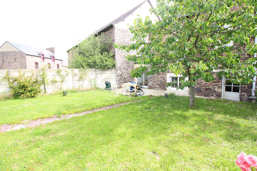 Maison T5 à Montfort sur meu