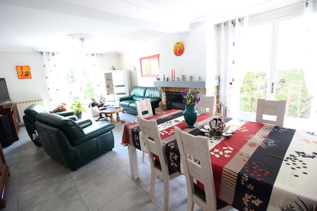 Maison T6 à Saint jacques de la lande