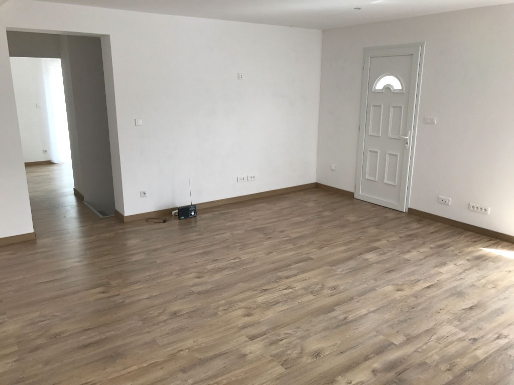 Maison T7 à Saint aubin du cormier