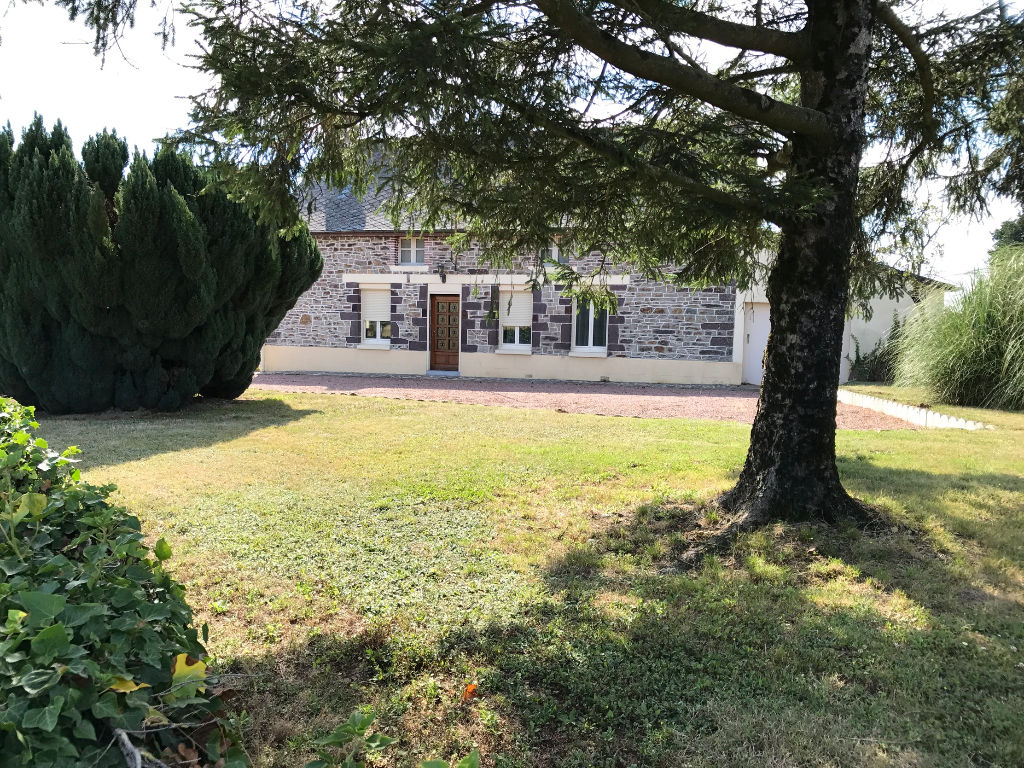 Maison T6 à Coesmes