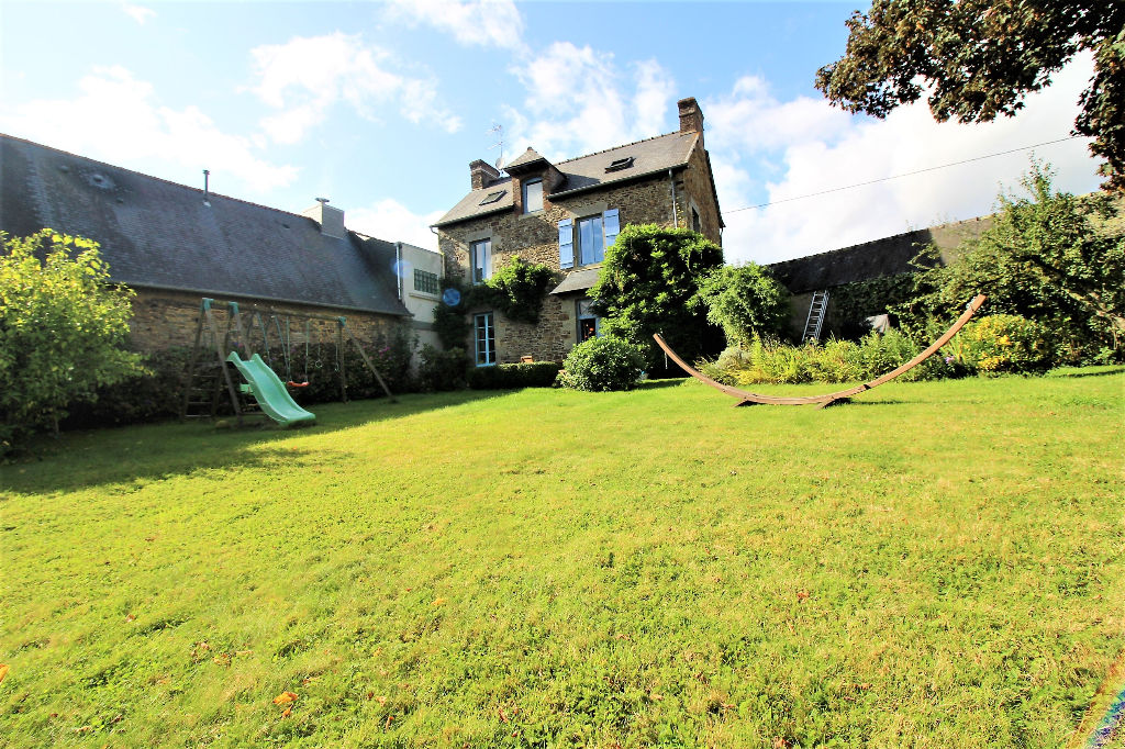 Maison T6 à Saint medard sur ille