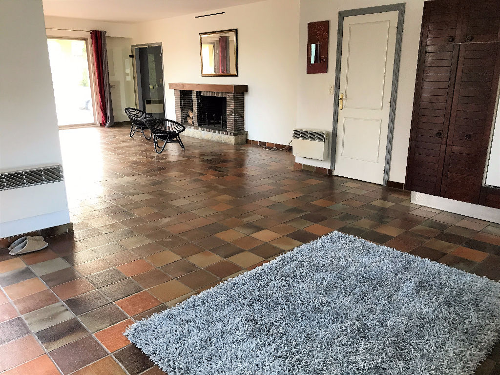Maison T6 à Saint erblon