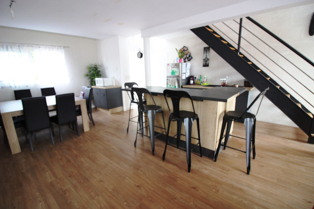 Maison T6 à Guignen