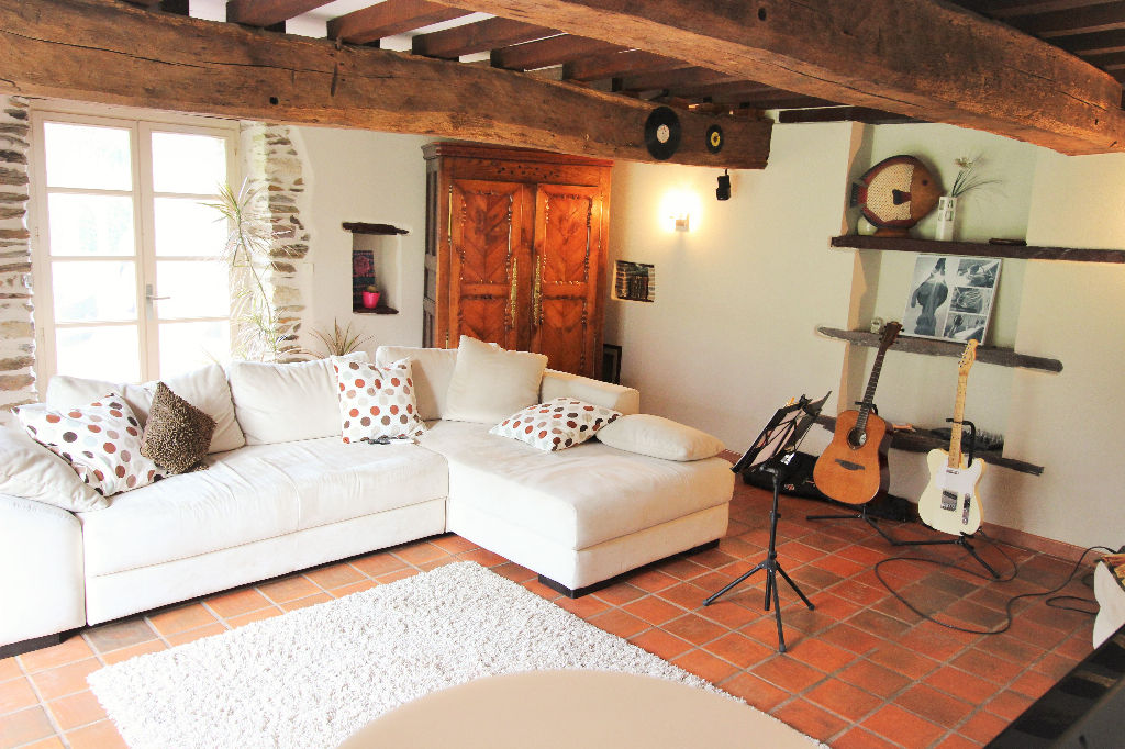 Maison T8 à Saint erblon