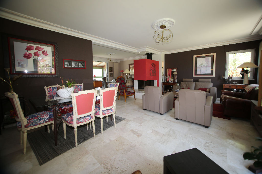 Maison T8 à Bedee