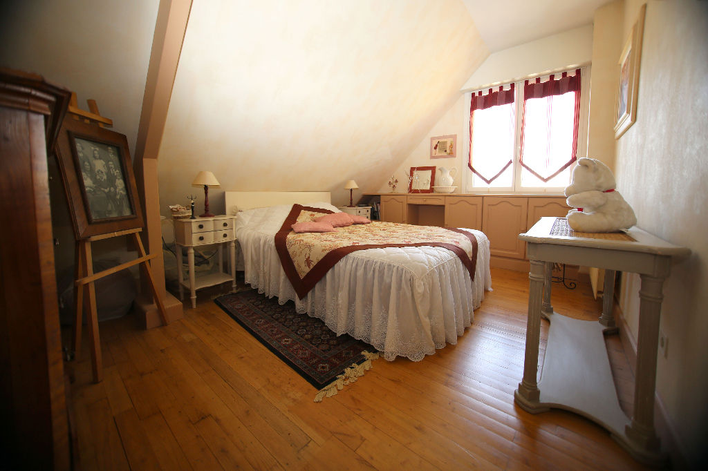 Maison T8 à Bedee