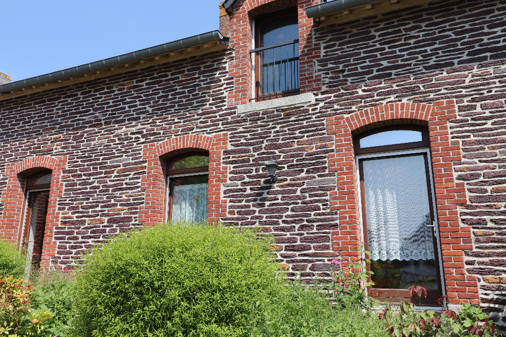 Maison T12 à Noyal chatillon sur seiche