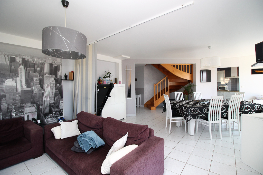 Maison T7 à Le petit fougeray