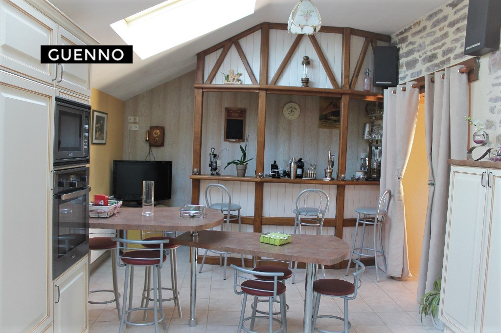 Maison T6 à Saint thurial