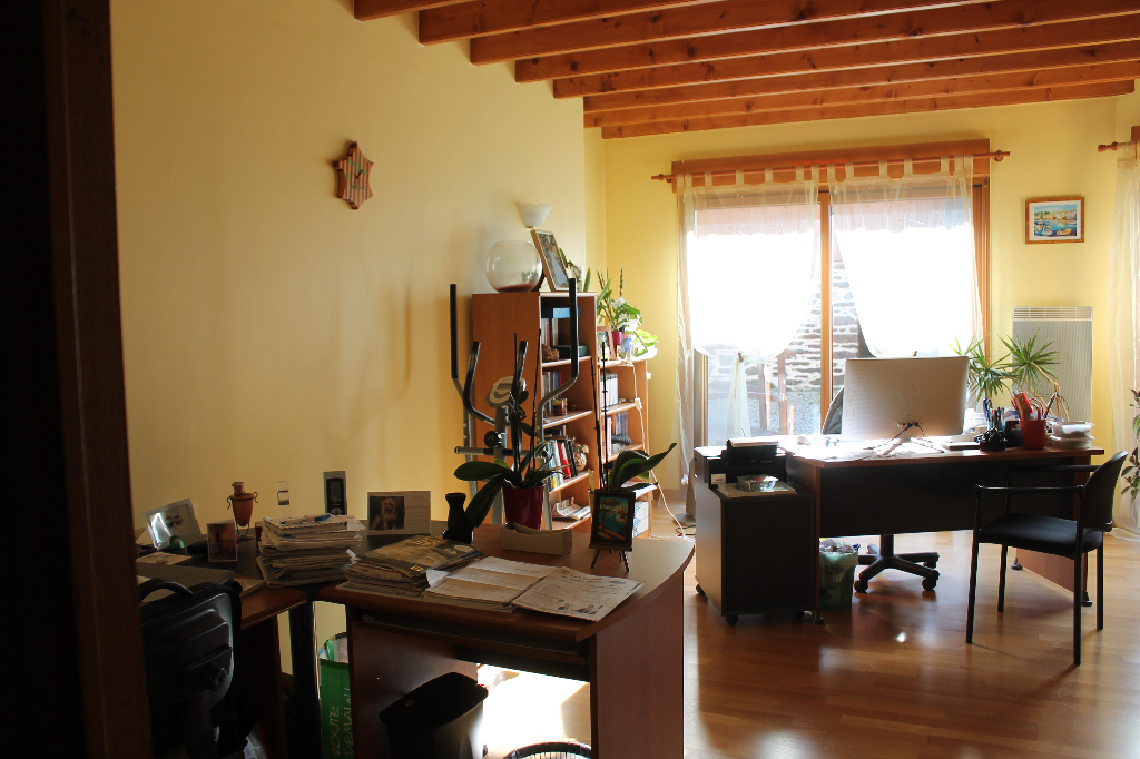 Maison T6 à Saint thurial
