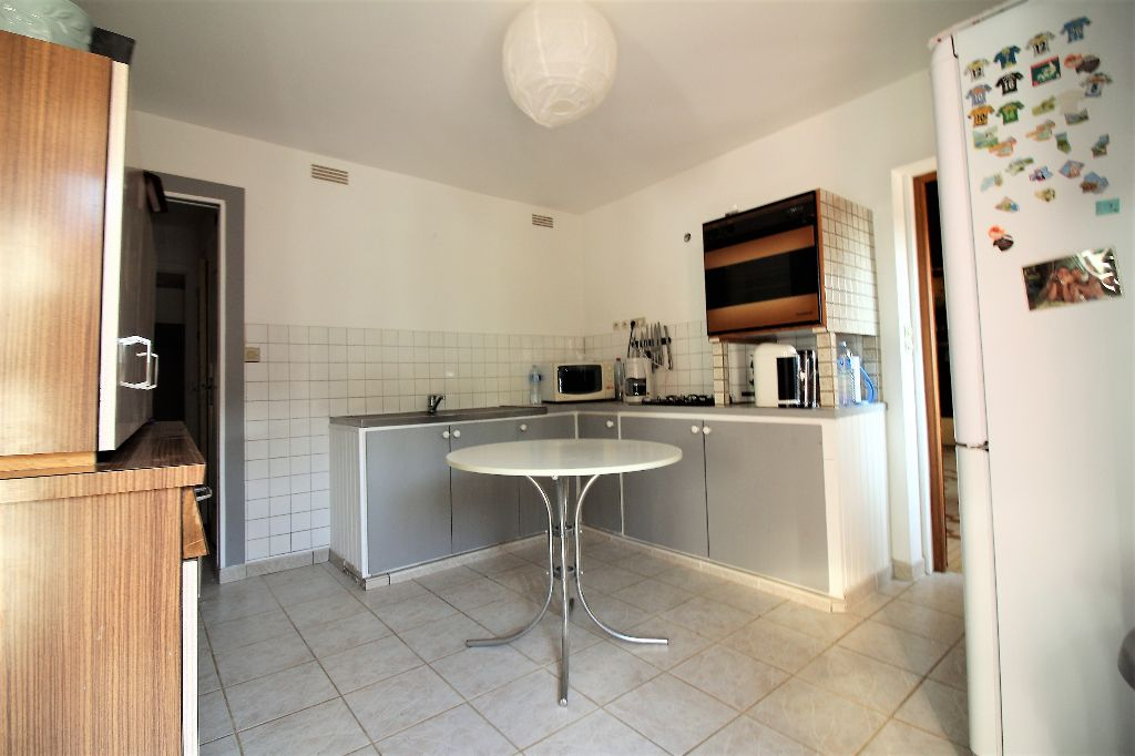 Maison T8 à Pace