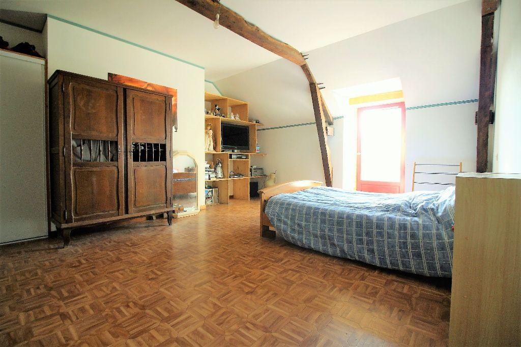 Maison T8 à Pace