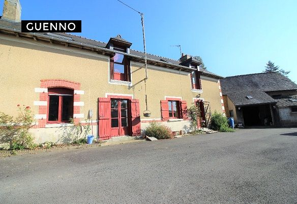 Maison T8 à Pace