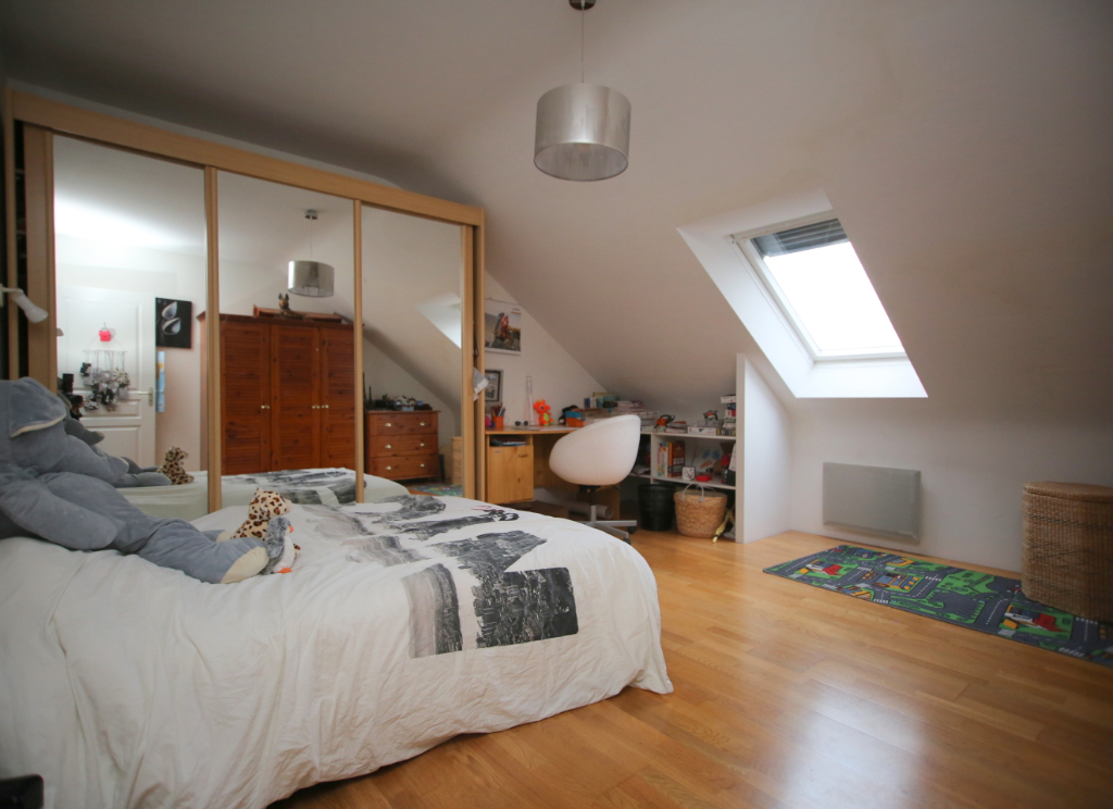 Maison T11 à Hede bazouges