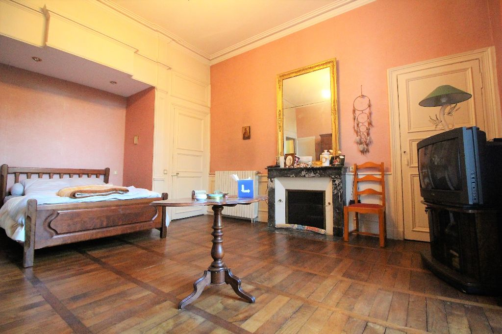 Maison T14 à Fougeres