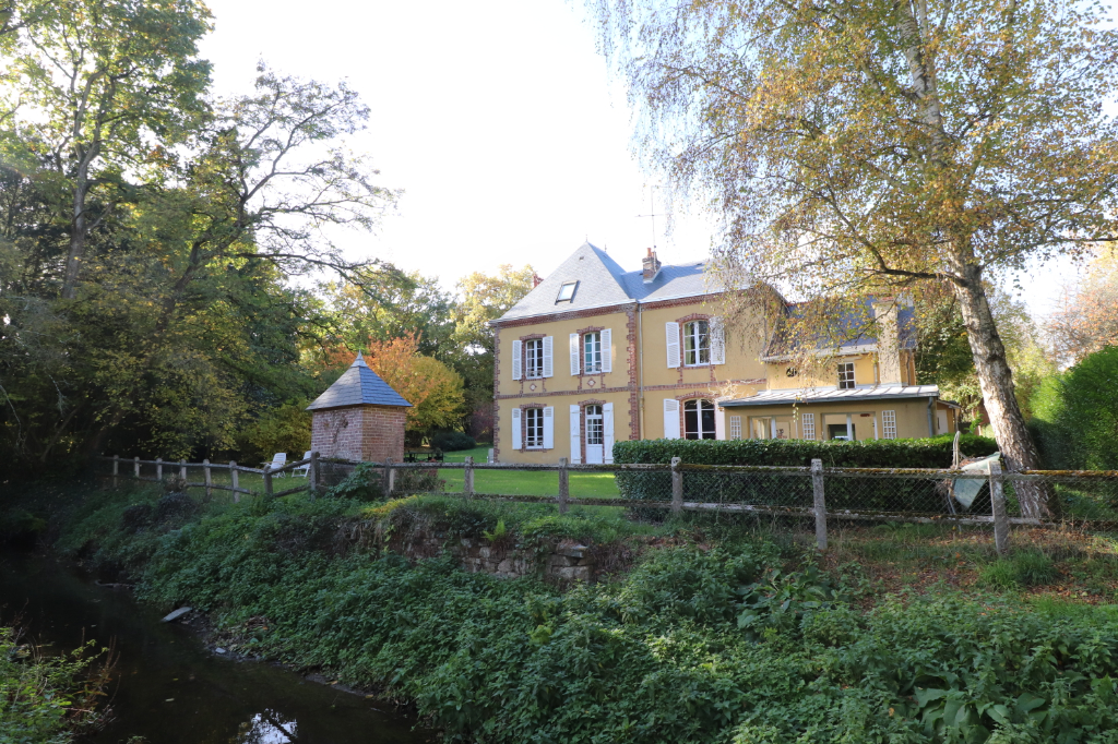 Maison T11 à Nouvoitou