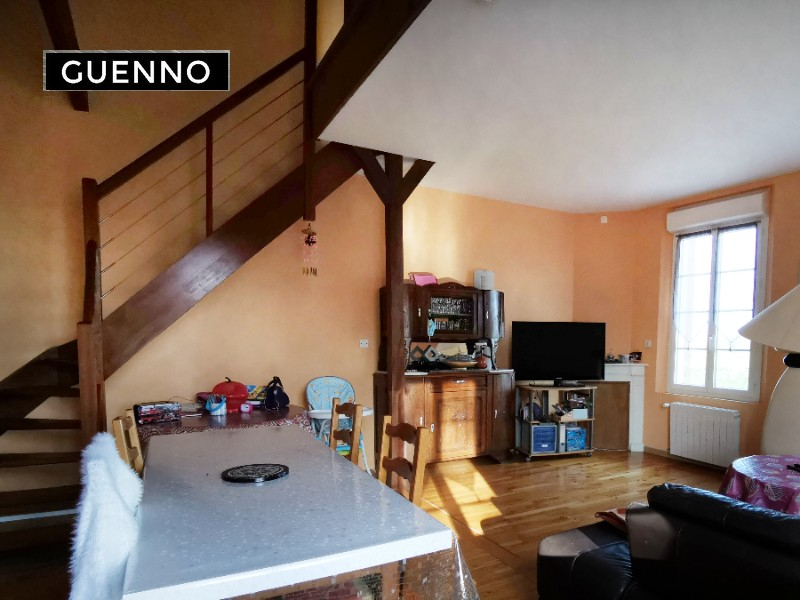 Maison T6 à Saint meen le grand