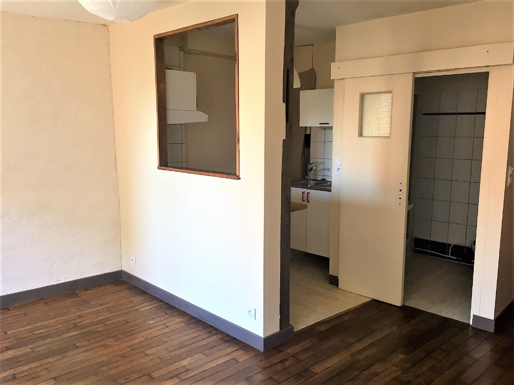 Immeuble T4 à Montfort sur meu