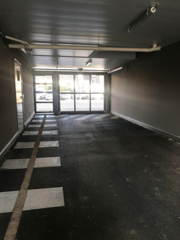 Garage  à Rennes