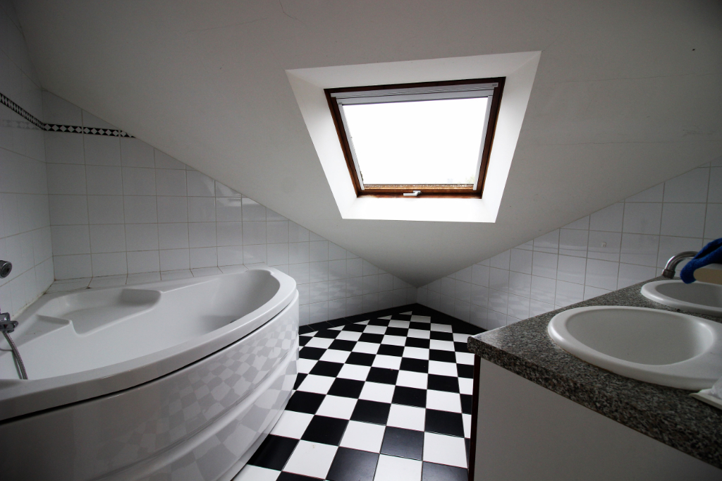 Maison T7 à Laille