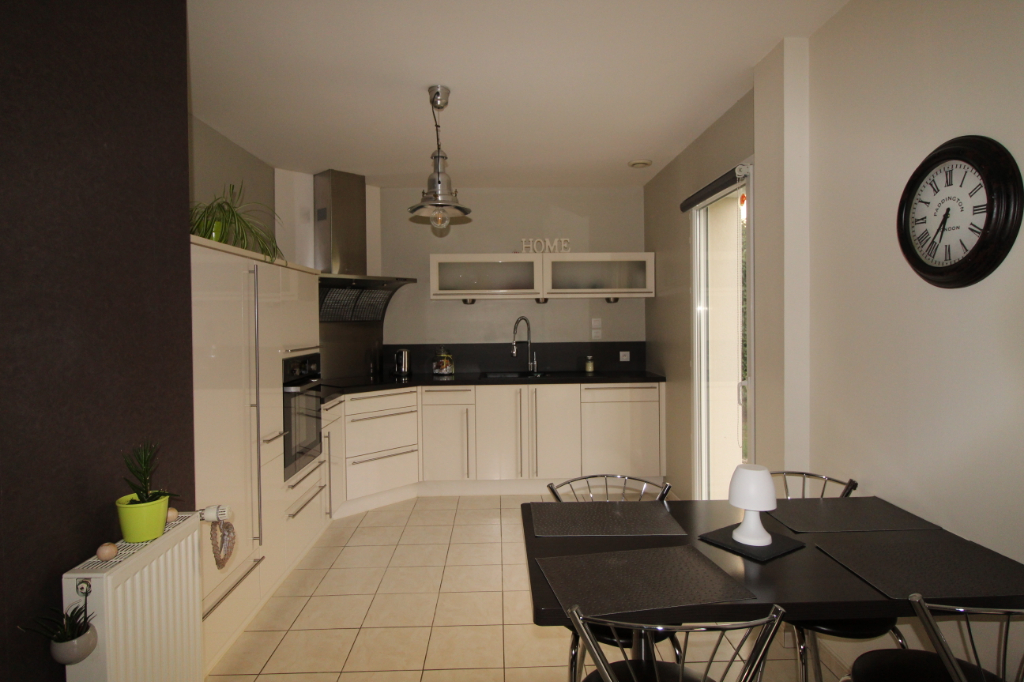 Maison T6 à Saint jacques de la lande